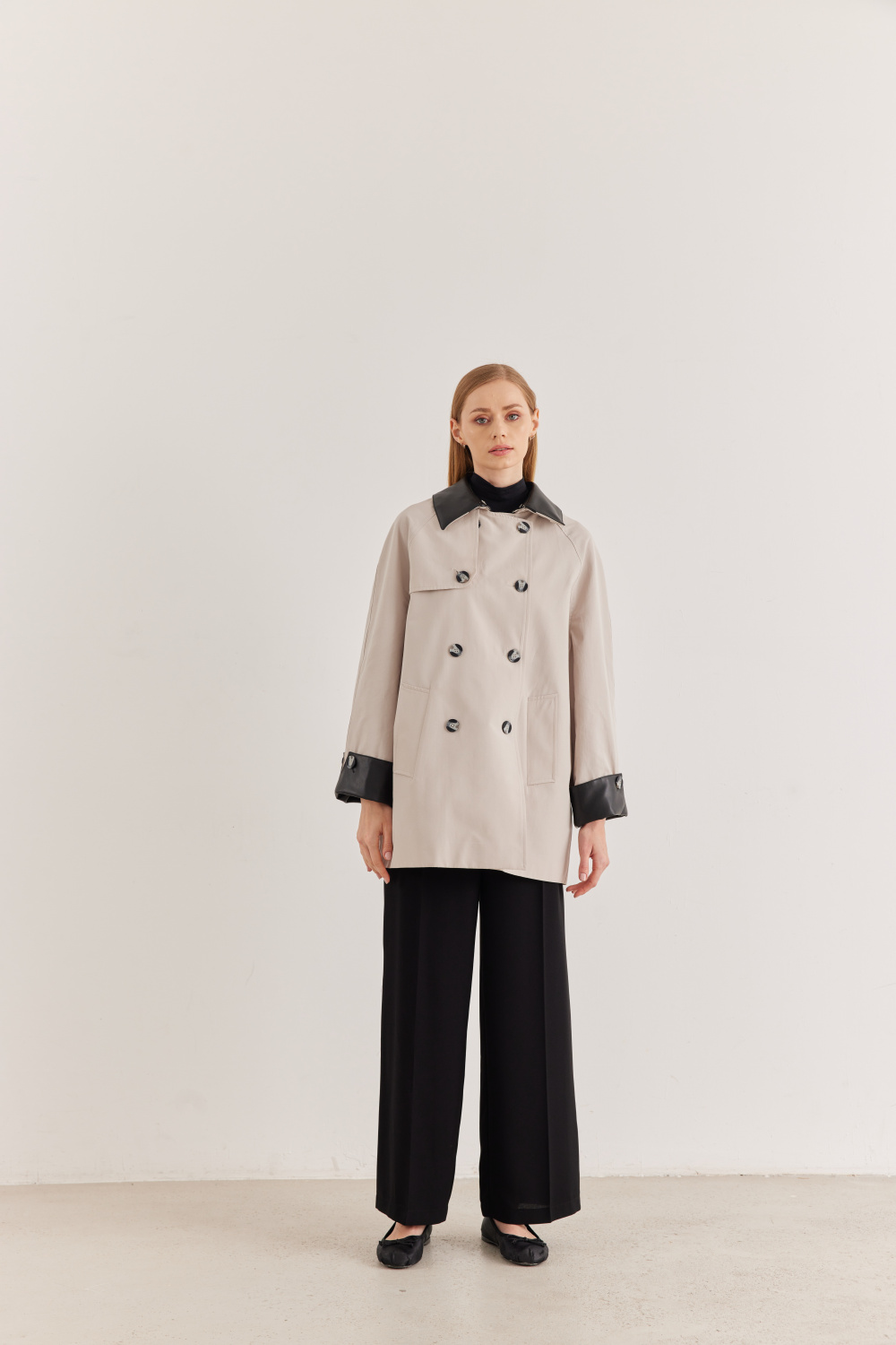 Çift Yakalı Deri Detaylı Kısa Trençkot Taş - 