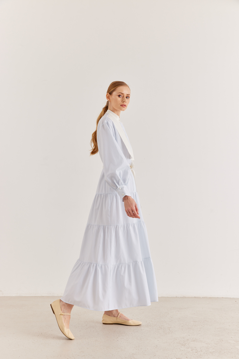 Çiçek Detaylı Büzgülü Elbise - 2