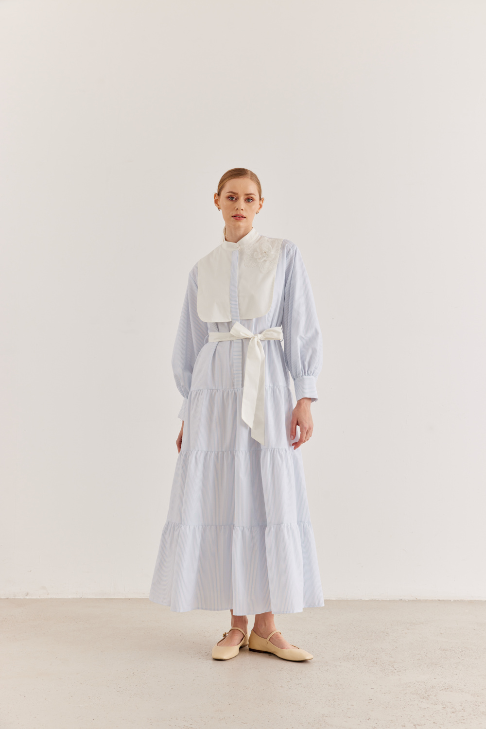 Çiçek Detaylı Büzgülü Elbise - 3