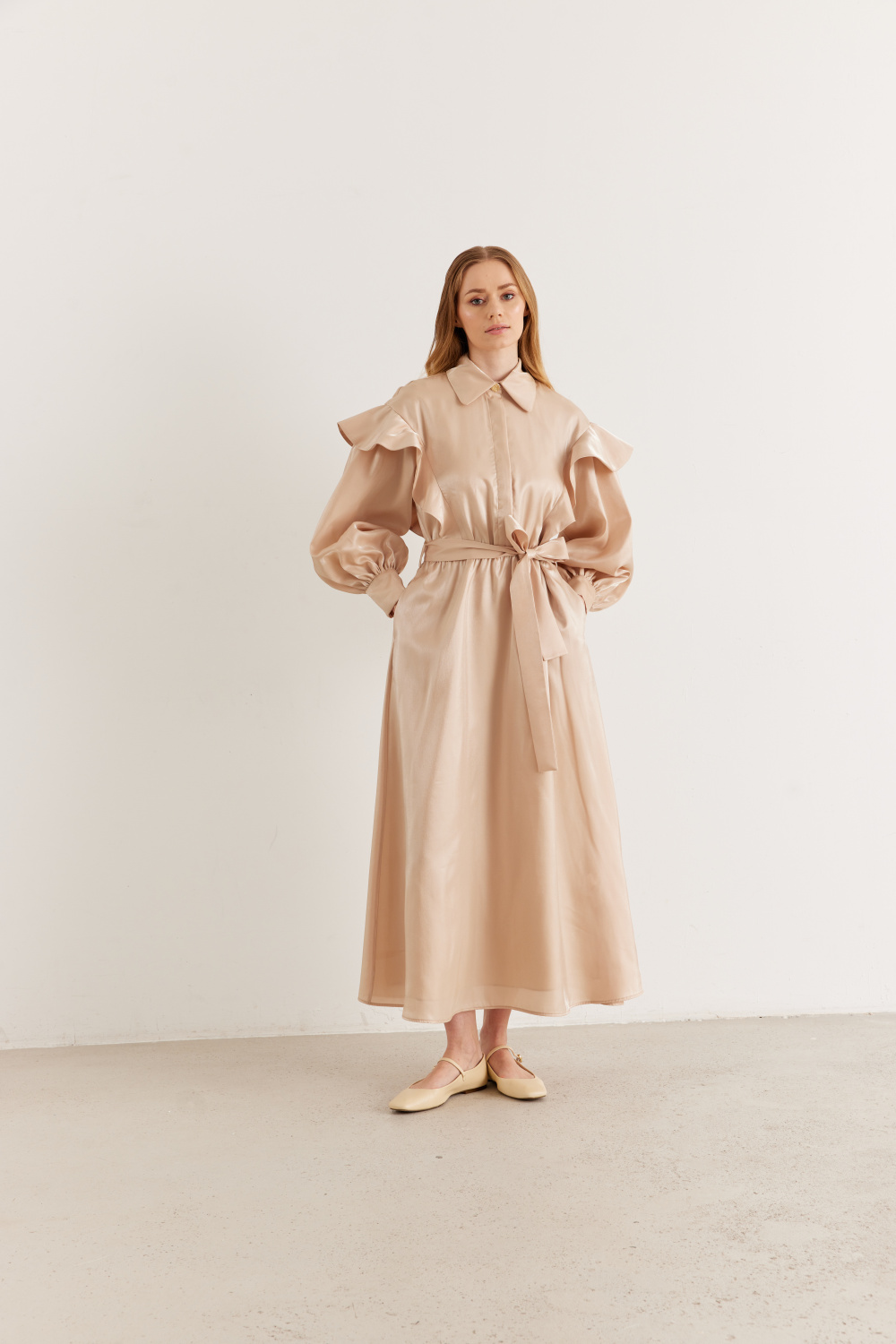 Fırfırlı Elbise Parlak Bej - 